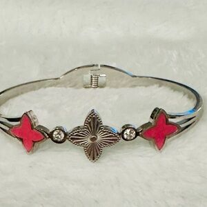 Beautiful bracelet stainless steel easy open